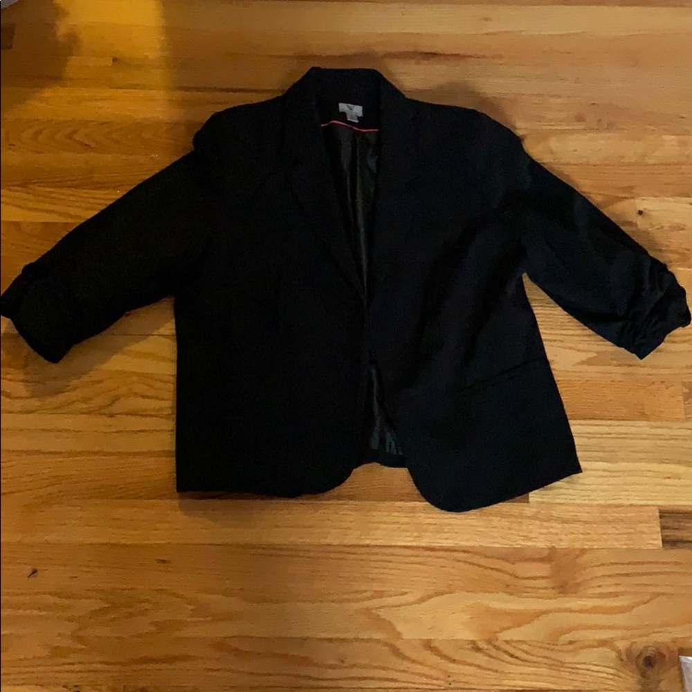 Work jacket 3/4 sleeve waist length